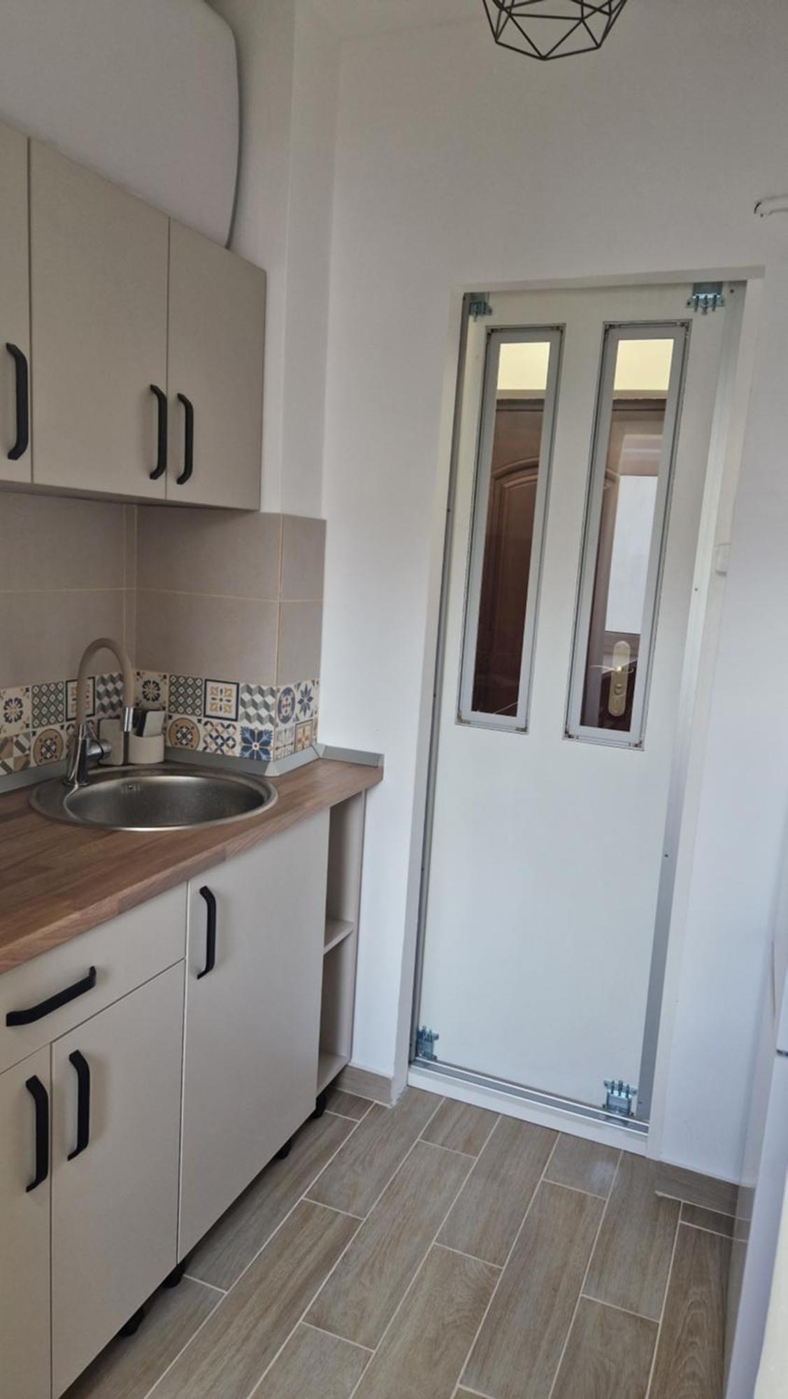Appartement Minerva Studio Craiova Extérieur photo