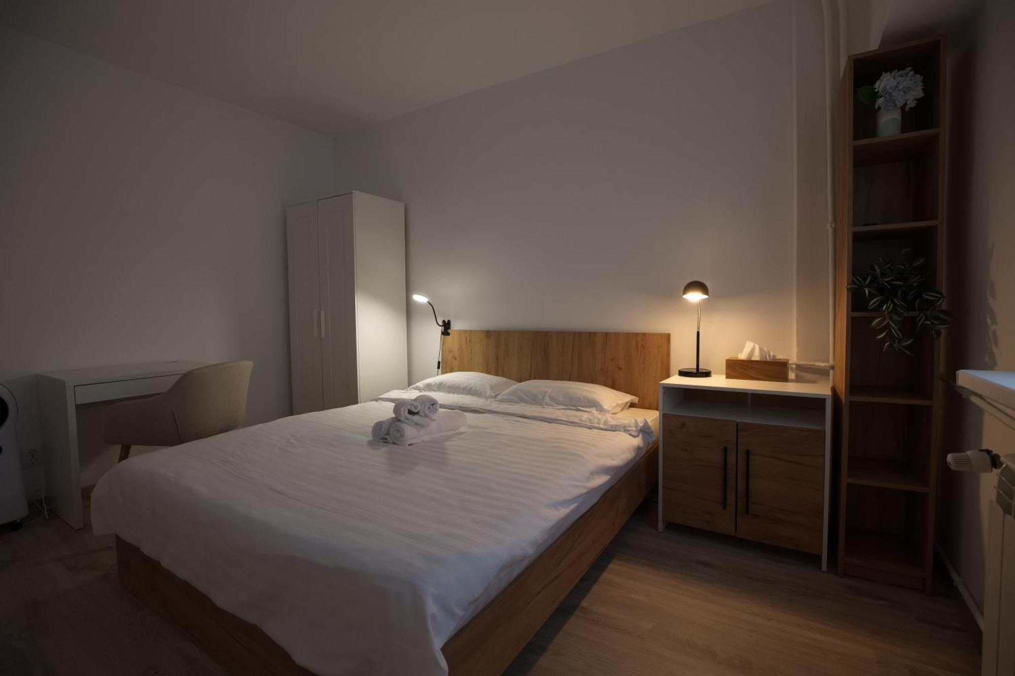 Appartement Minerva Studio Craiova Extérieur photo