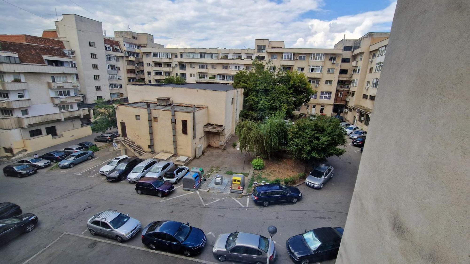 Appartement Minerva Studio Craiova Extérieur photo