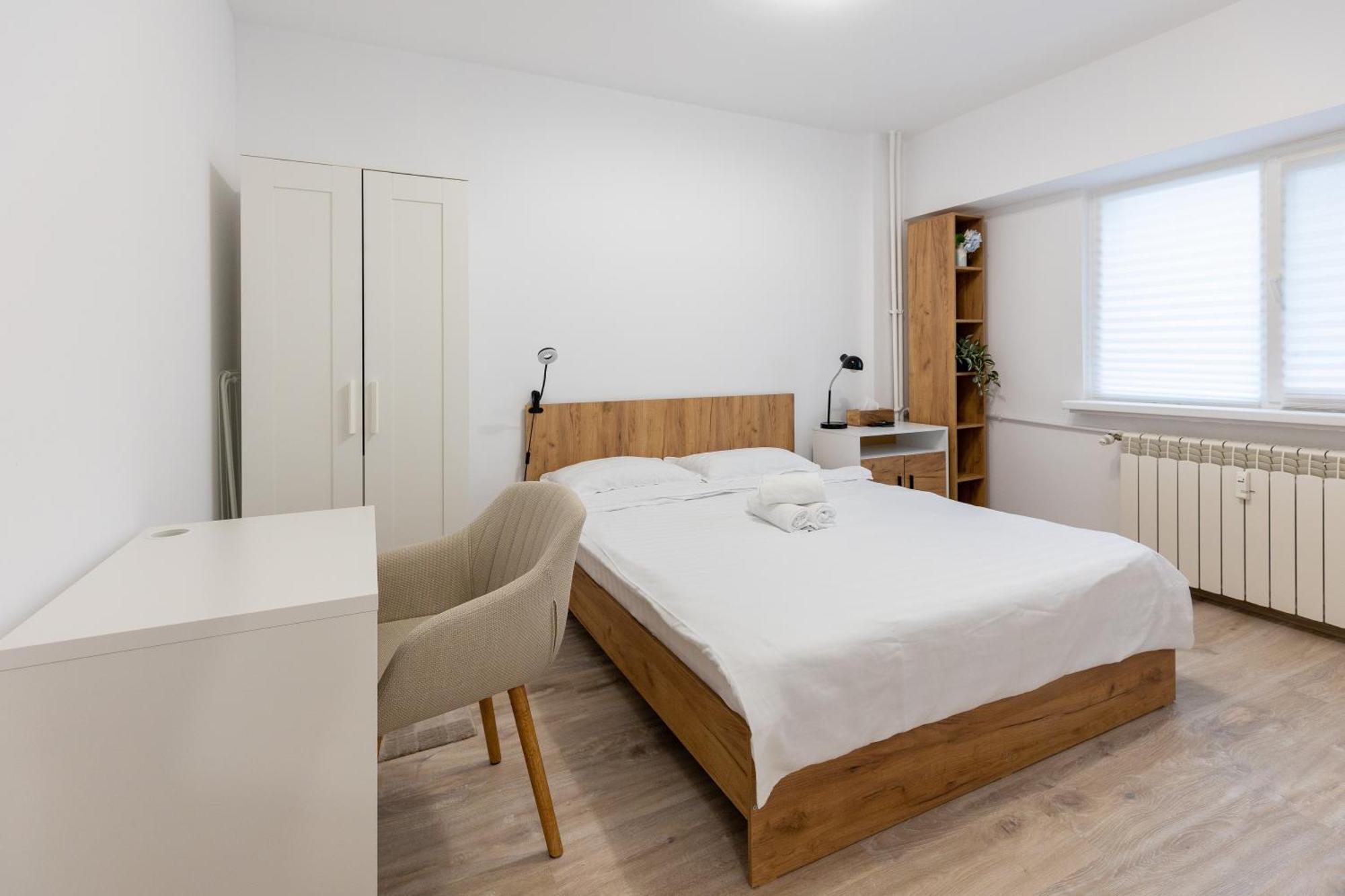 Appartement Minerva Studio Craiova Extérieur photo